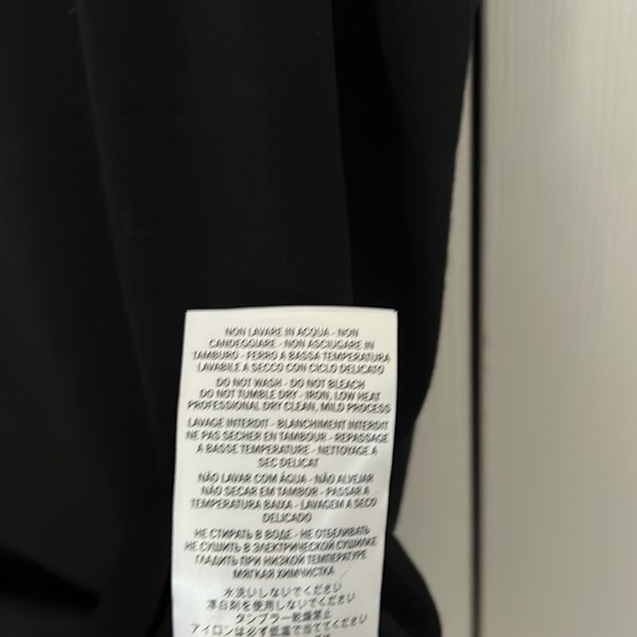 New Alexander McQueen Sleeveless thin sweater - Picture 5 of 7